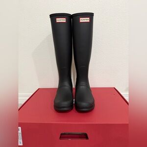 Hunter Original Matte Black Tall Rubber Rain Boots- Women's Size 8